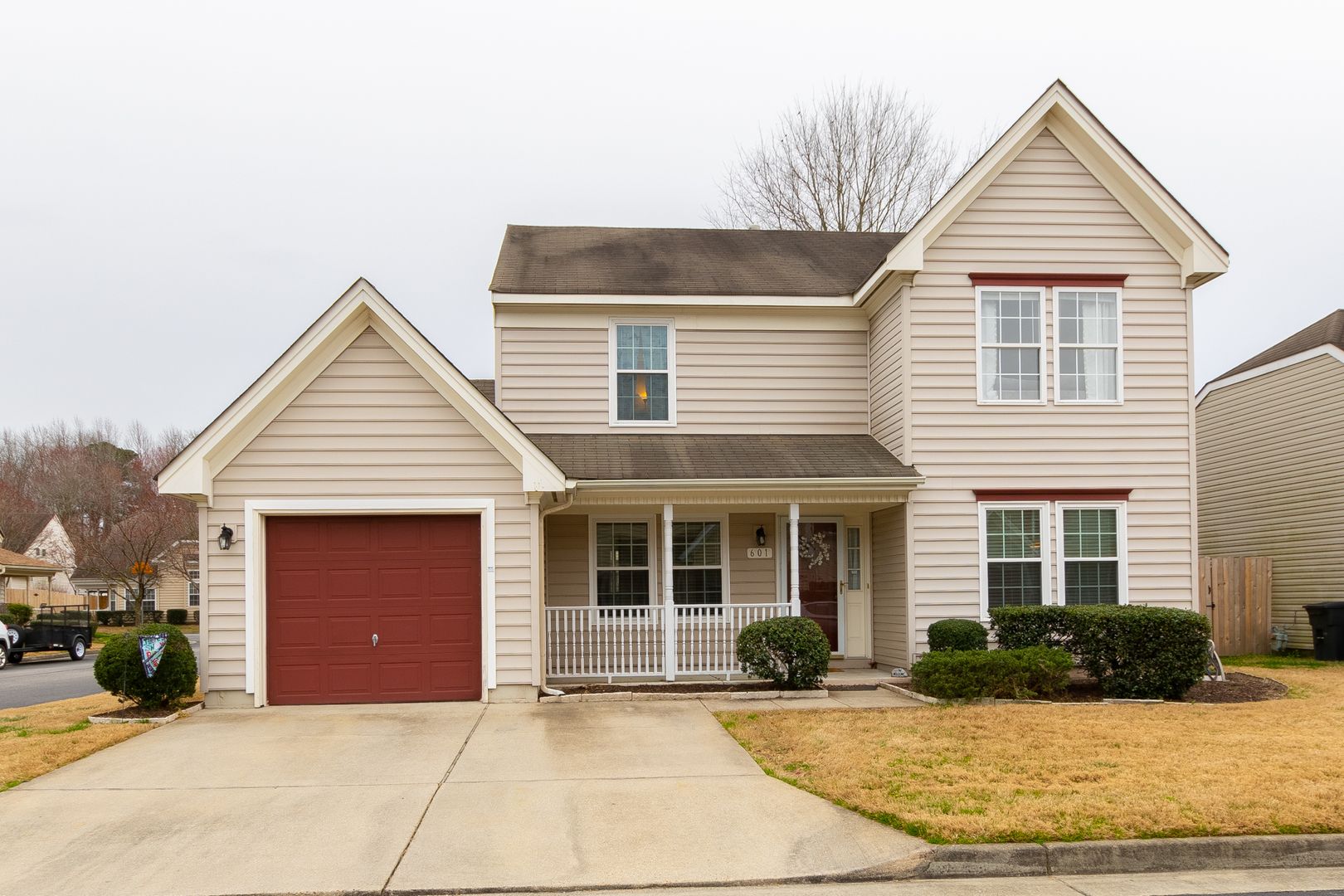 Chesapeake House: 601 Lord Byron Ct