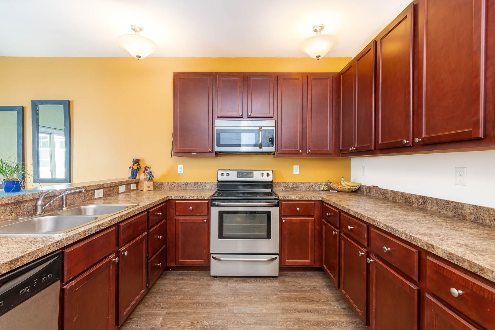 Chesapeake House: 2404 Leytonstone Drive