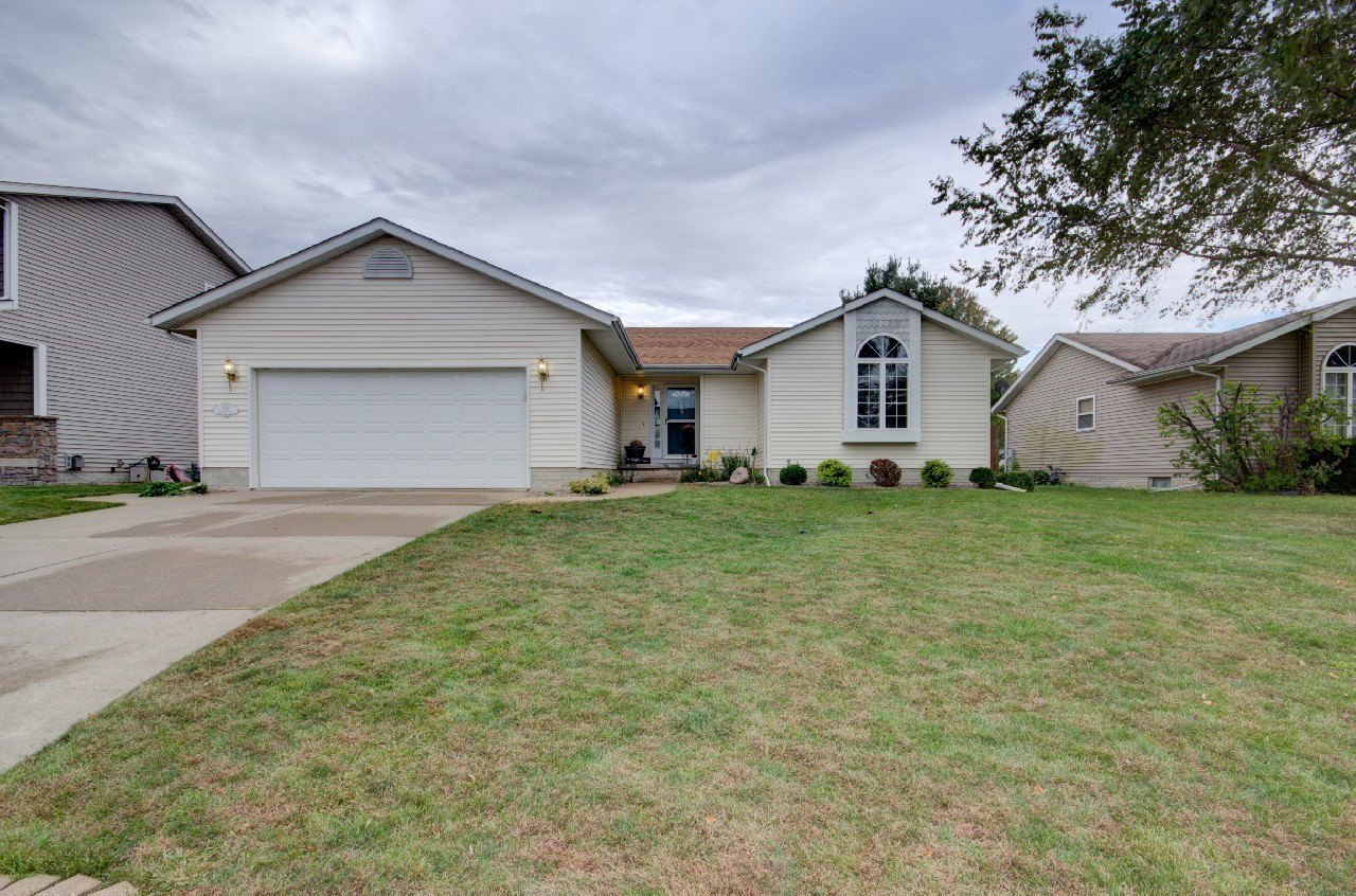 Colona House: 234 Melrose Dr