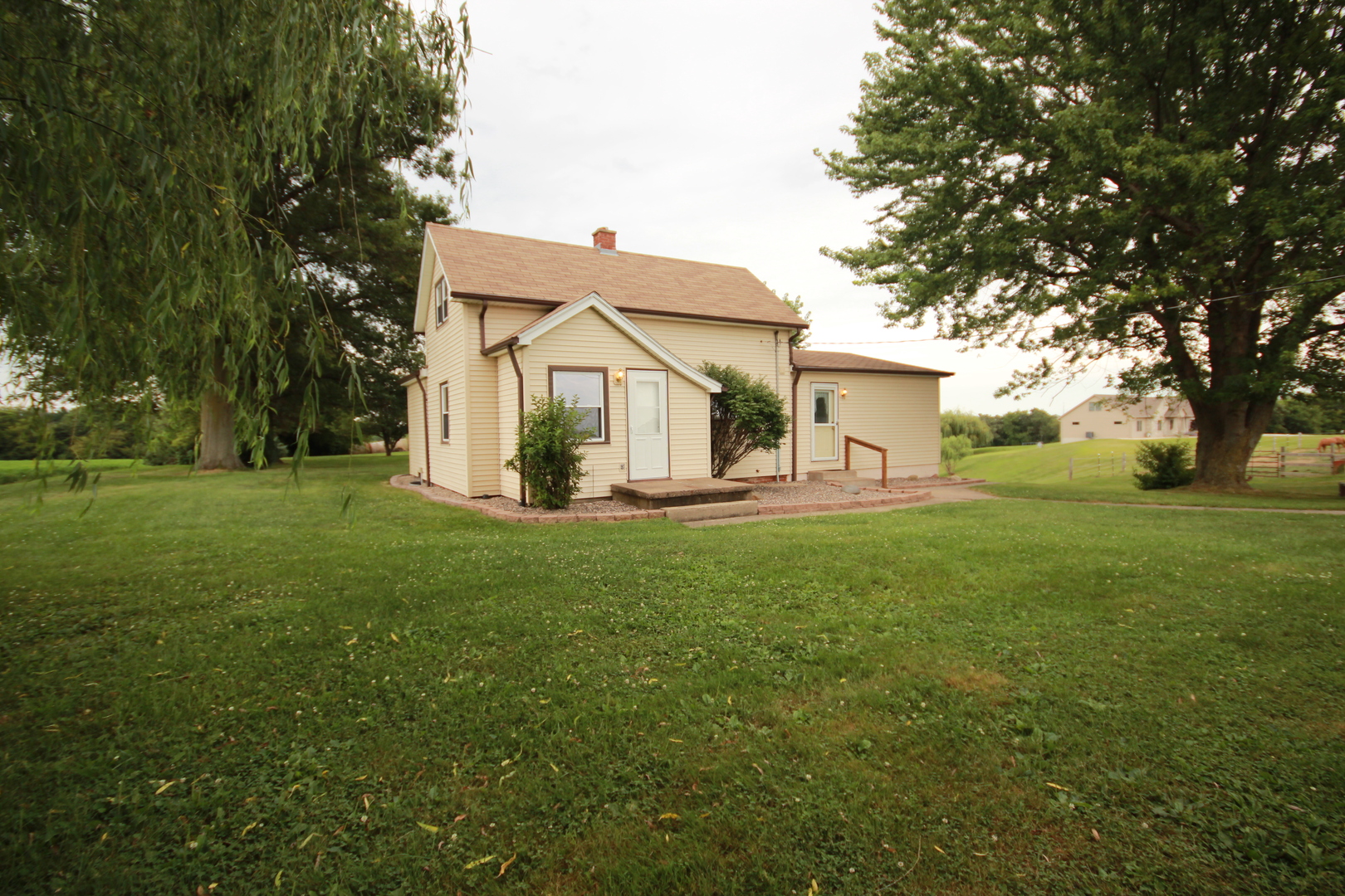 Orion House: 3122 N 1200th Ave