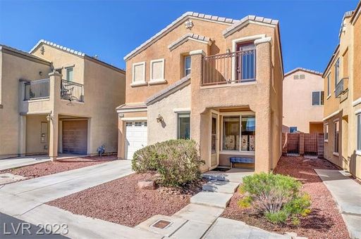 Cute 2-Story Henderson Home w/ Dual Primary Bedrooms! – photo 1