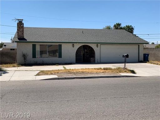 Spacious Single-Story Home with Large Lot & No HOA – photo 1