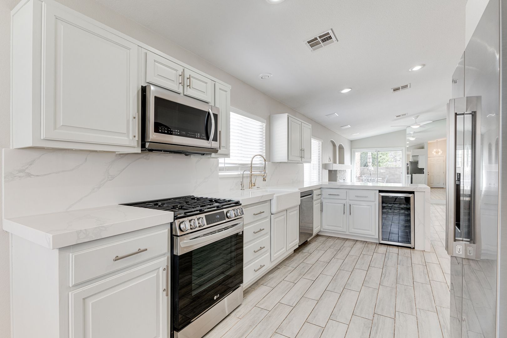 Henderson House: 2259 Smokey Sky Dr