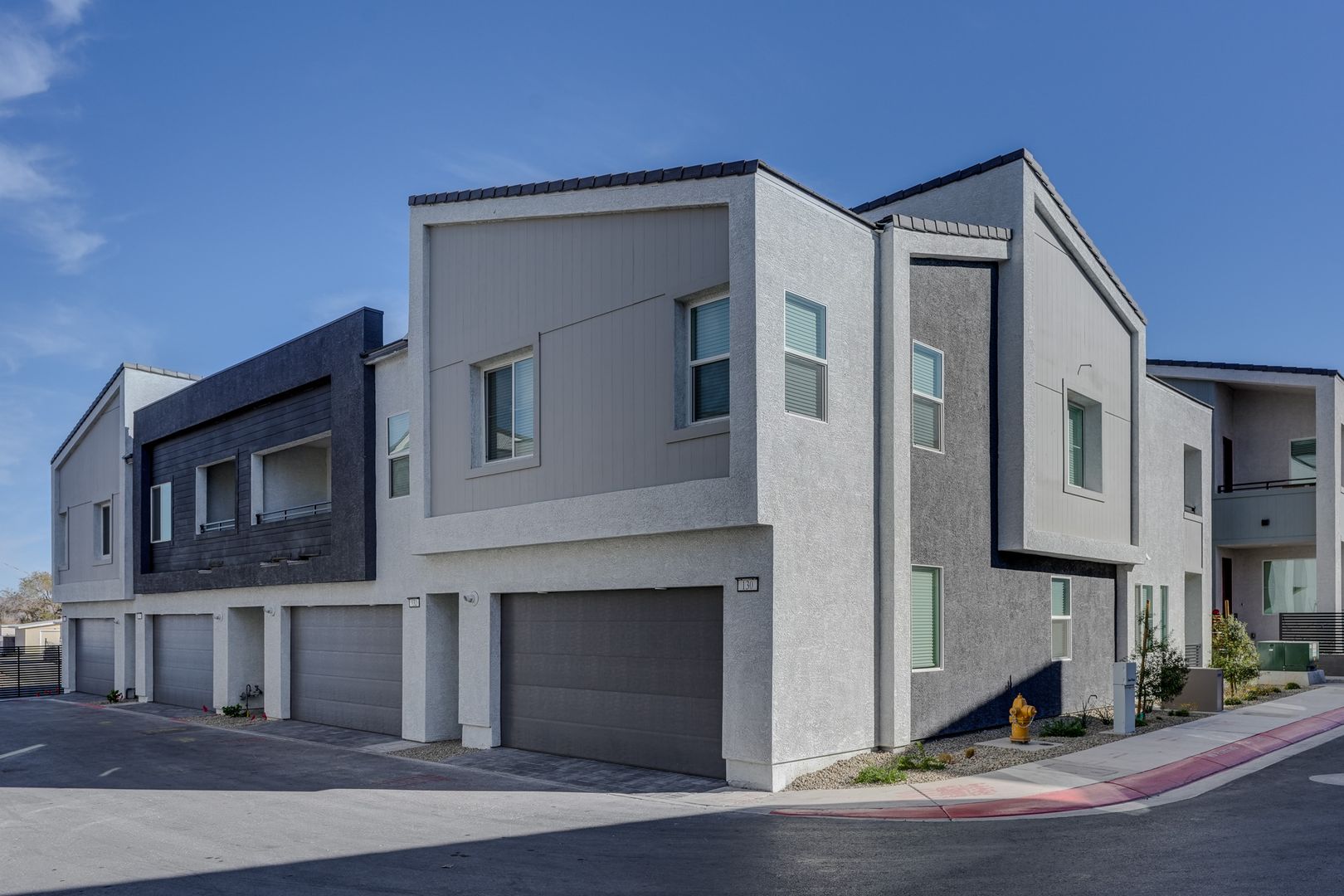 Henderson Townhome: 134 Laguna Commons Ln