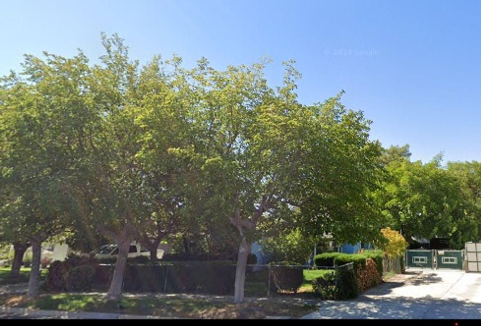 Boulder City House: 648 Utah