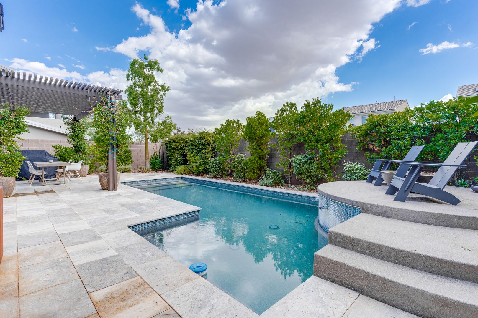 Henderson House: 214 Abbey Hill