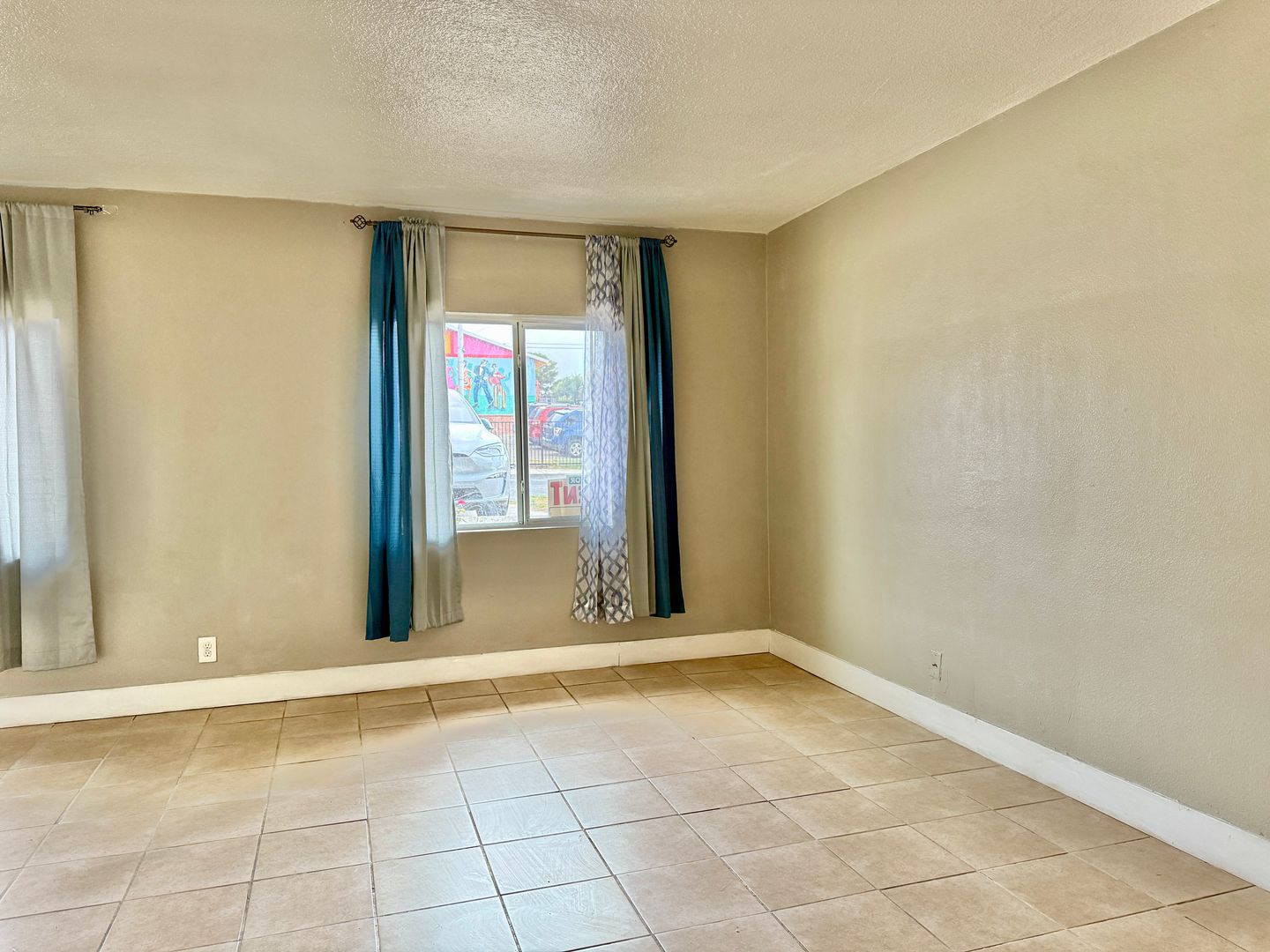 Las Vegas House: 390 North 13th Street