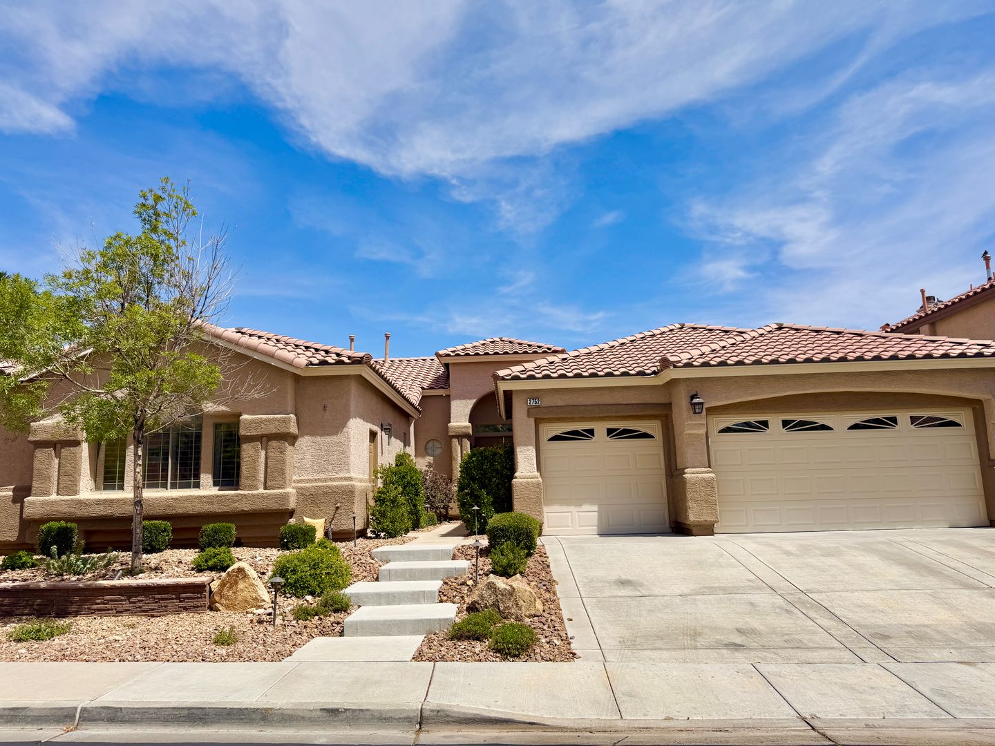 Las Vegas House: 2752 Glen Port St.