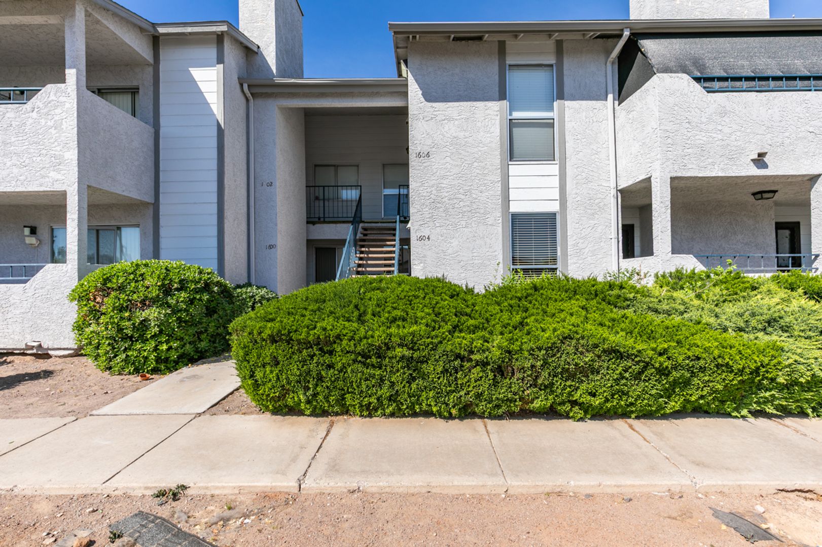 Henderson Condo: 1604 Justin Pl