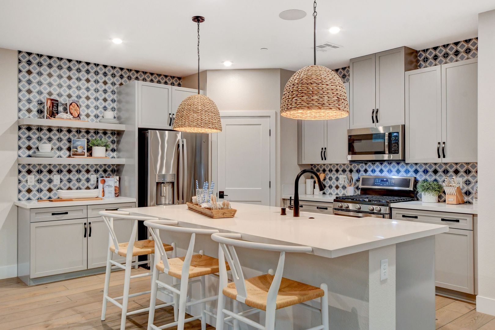 Henderson House: 3209 Vittoria Ave