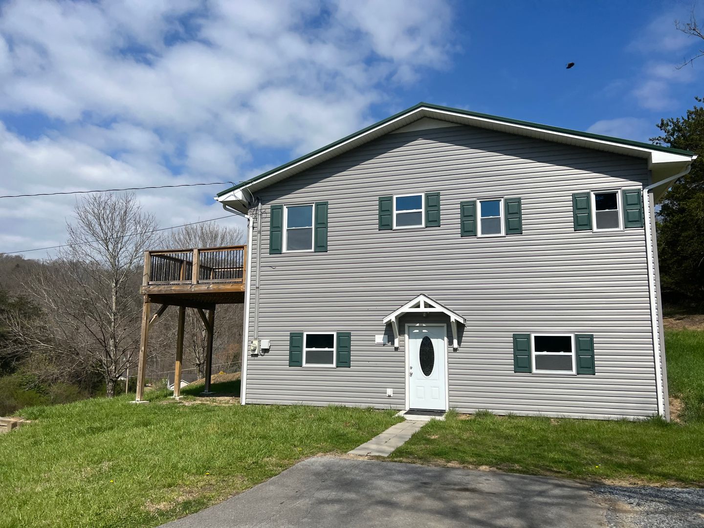 Johnson City House: 422 S. Austin Springs Rd