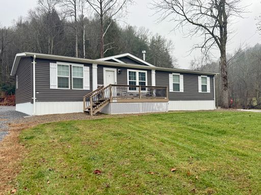 Quiet furnished retreat located in Erwin- Available NOW!