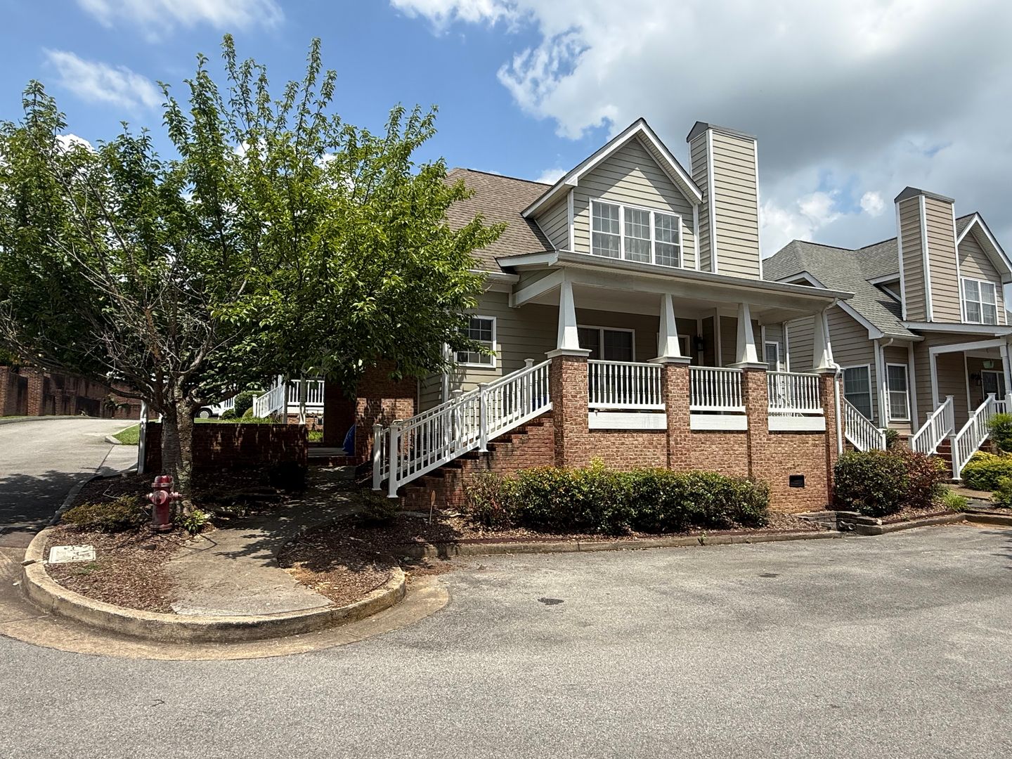 Johnson City House: 10 Charleston Court