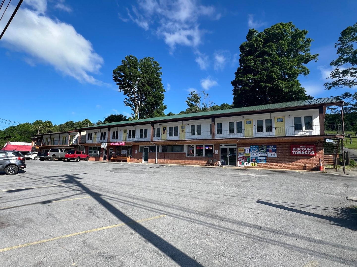 Jonesborough Apartment: 404 W. Jackson Blvd