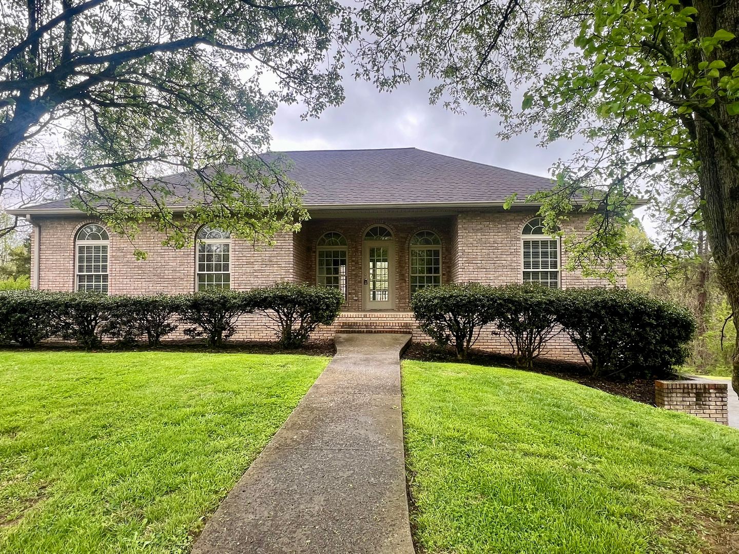 Johnson City House: 1212 Ridgewood Ct