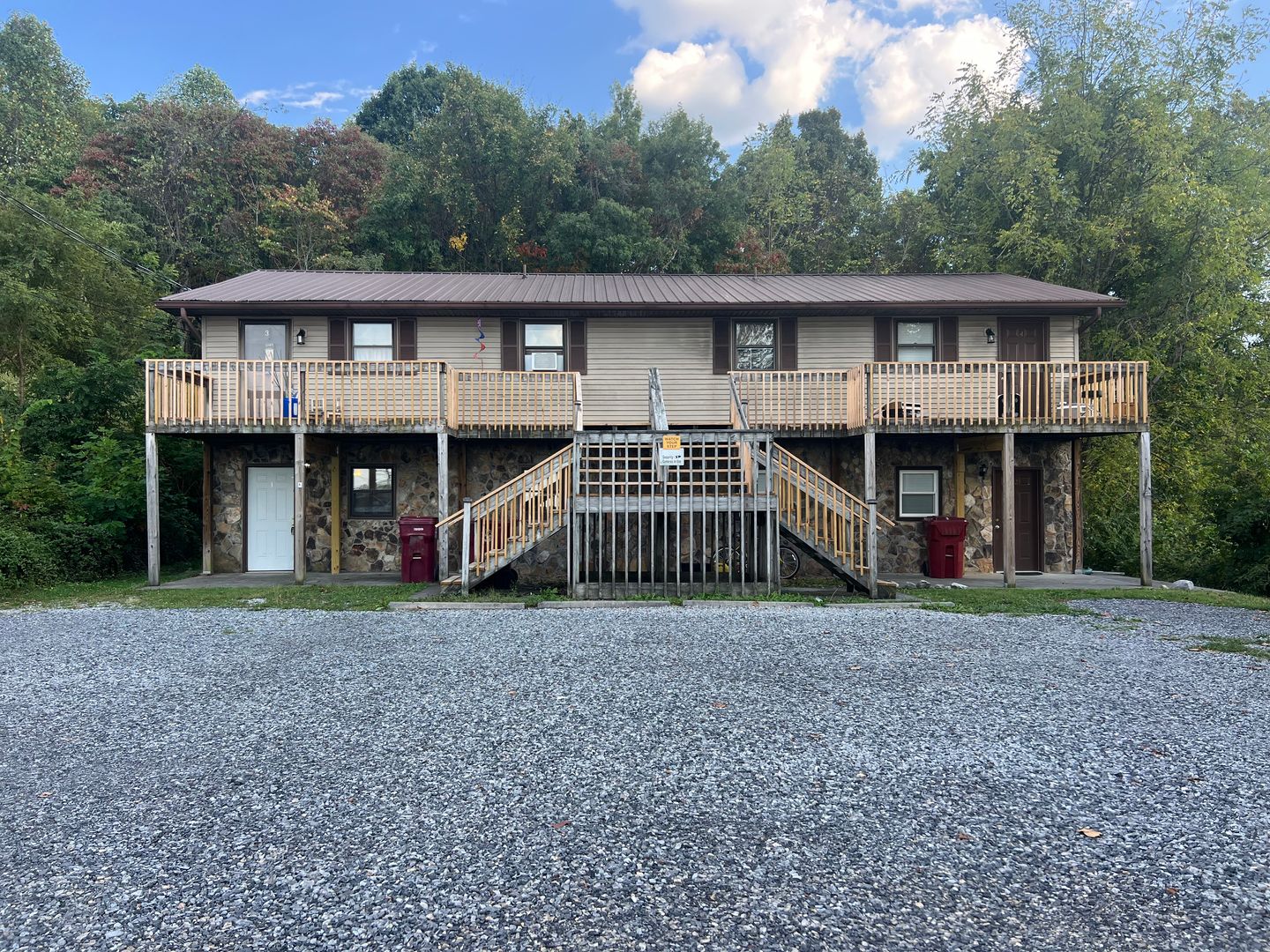 Johnson City Apartment: 113 Elliott and Scott Circle