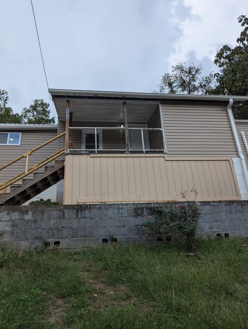 Kingsport House: 894 Lynn Garden Dr