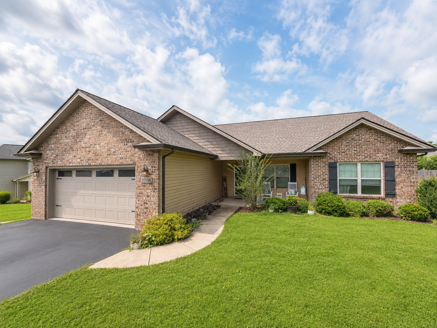 Jonesborough House: 2086 Meadow Creek Ln