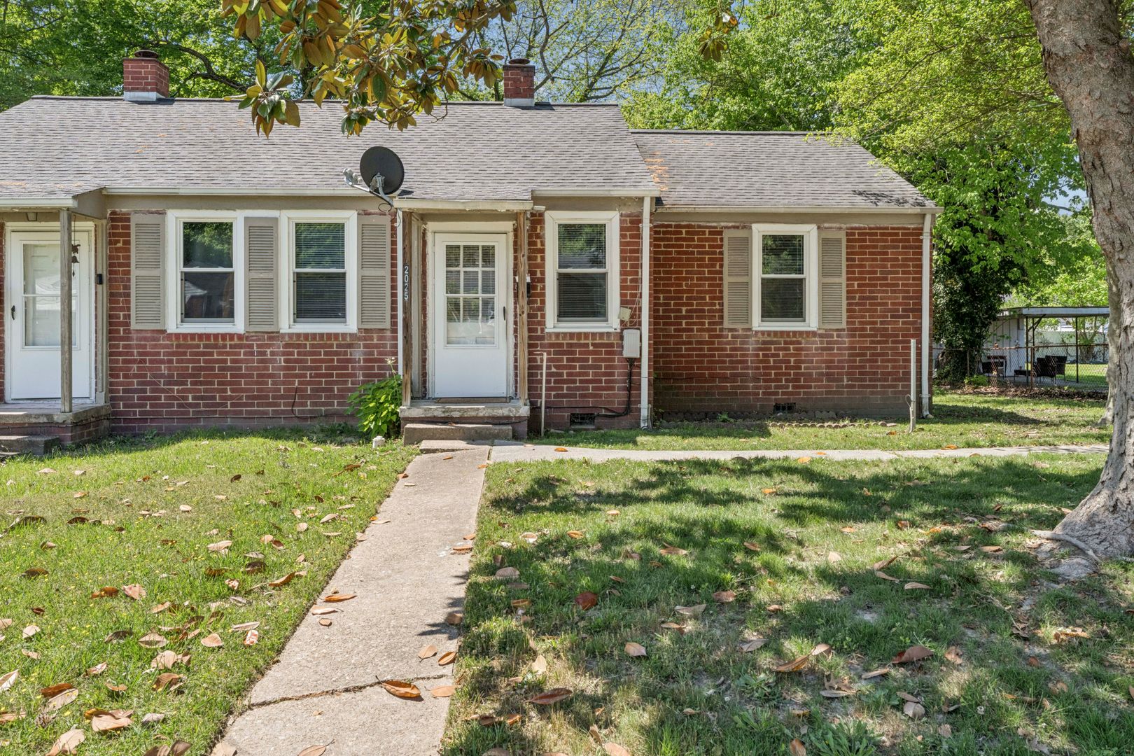 Kingsport Townhome: 2025 Sherwood Rd