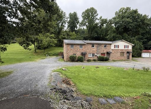 2 bedroom 1 bath between Elizabethton and Johnson City – photo 1