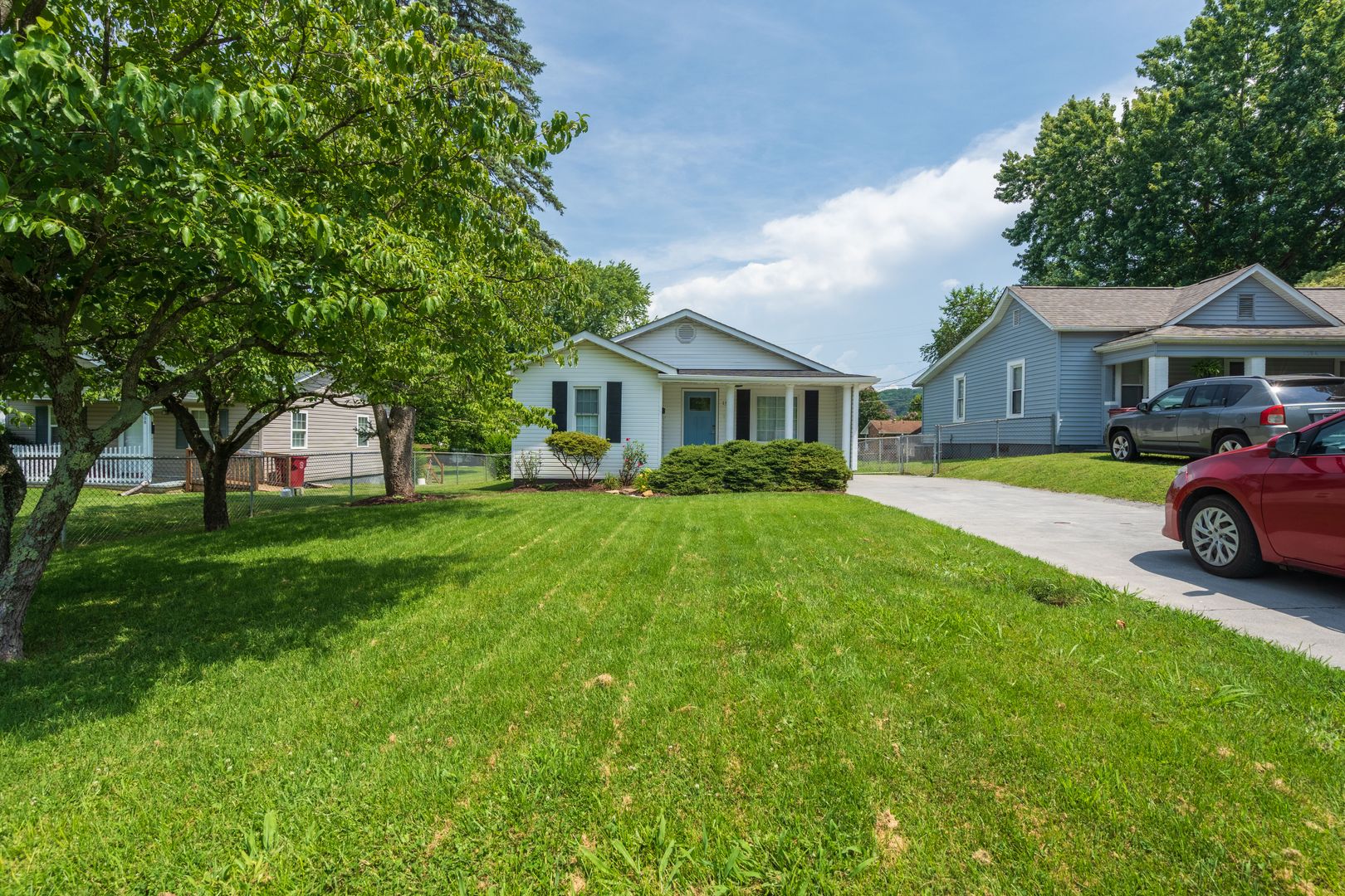 Johnson City House: 1306 E Chilhowie Avenue