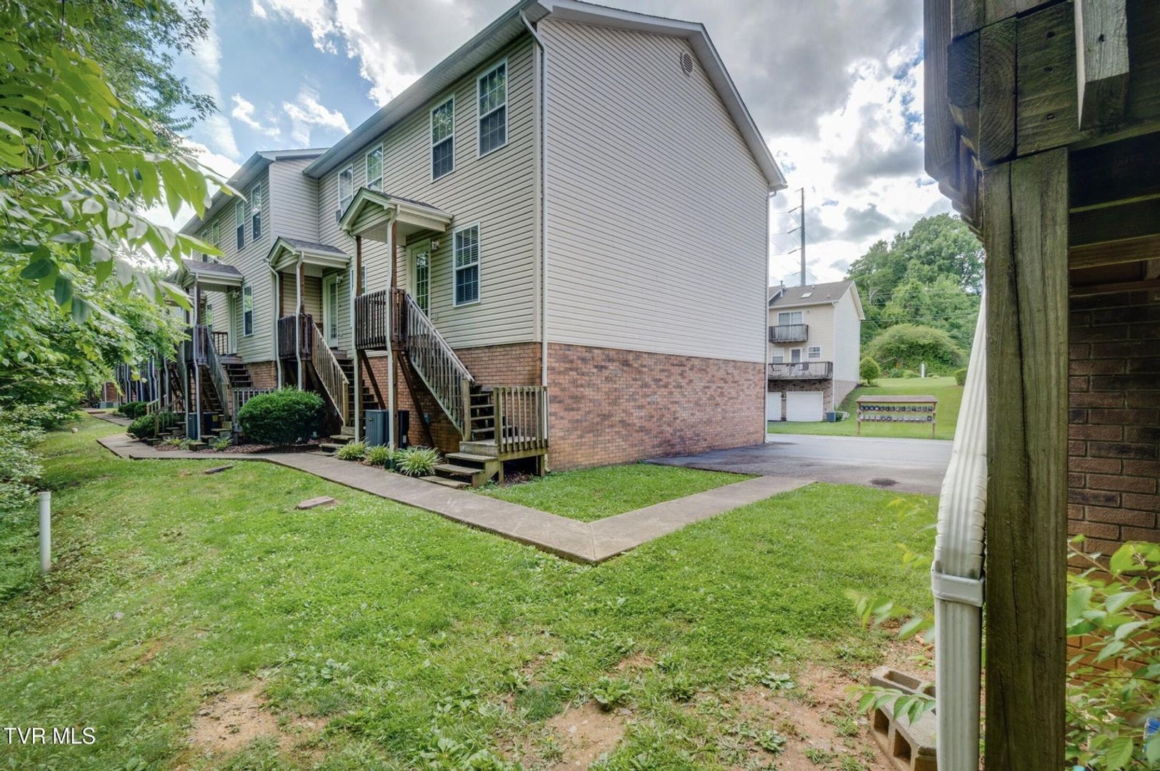 Johnson City Townhome: 2305 S Greenwood Dr., Unit #21