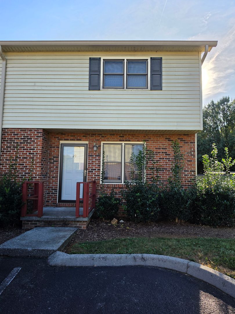 Johnson City Apartment: 1800 Seminole Dr