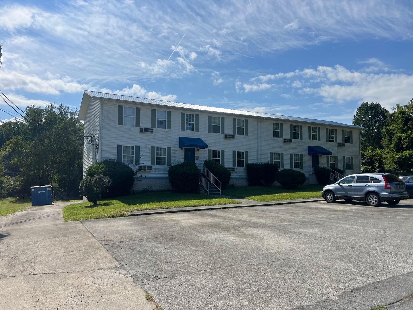 Elizabethton Apartment: 139 Honeycutt Street