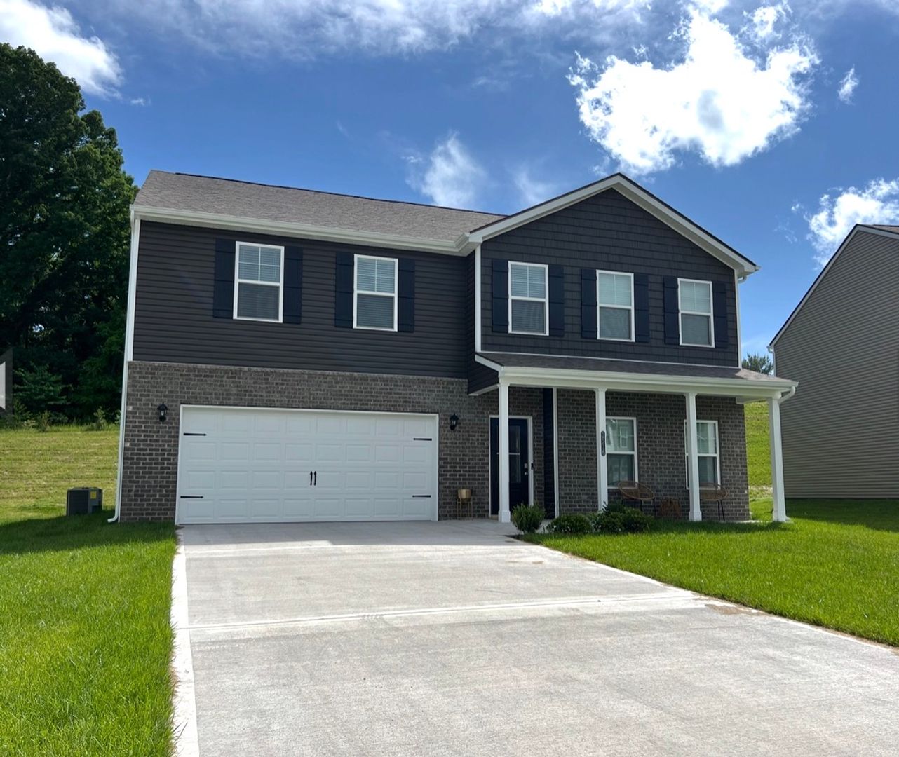 Kingsport Apartment: 2516 Bridgeforth Crossing