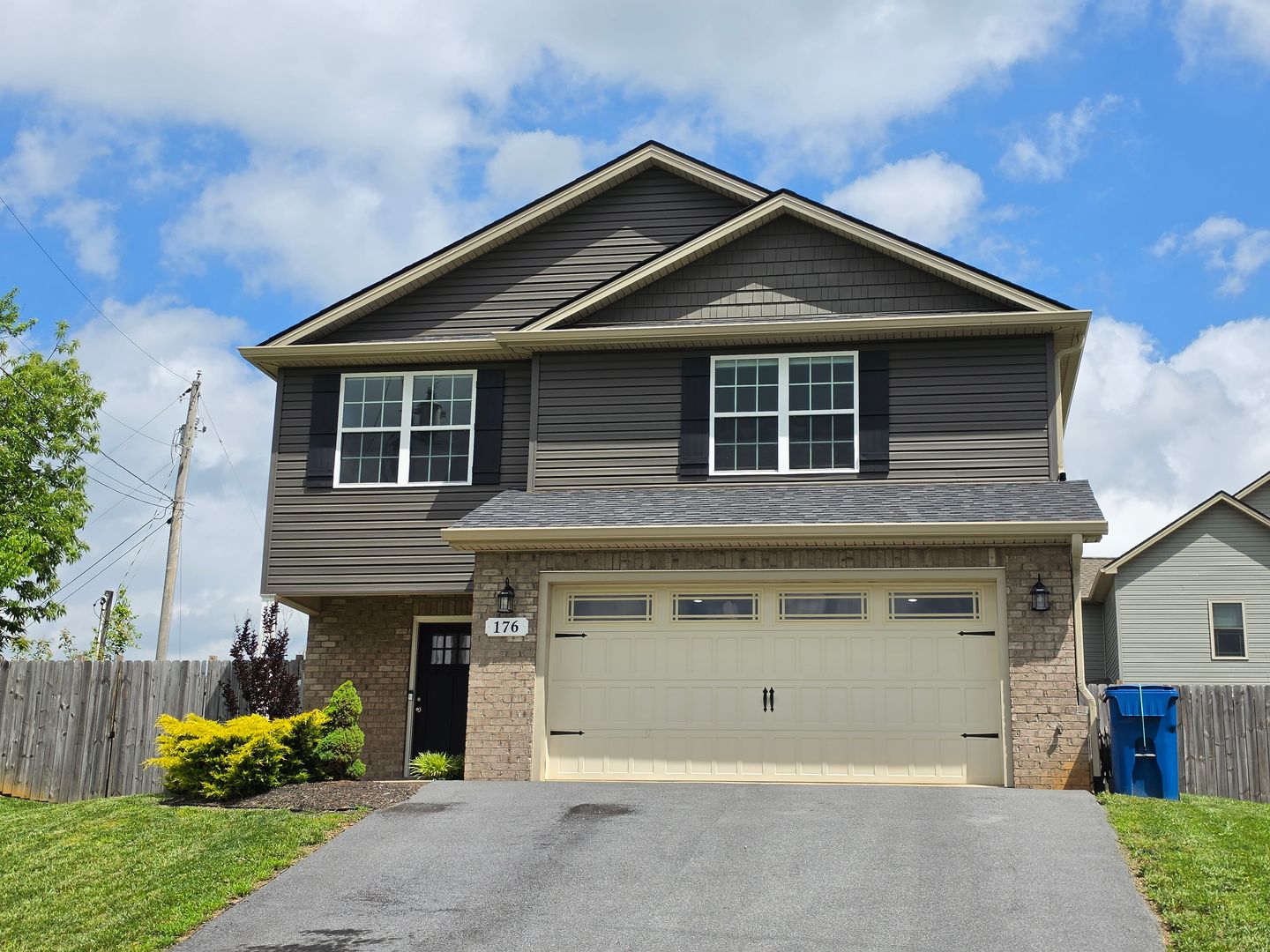 Jonesborough House: 176 Anderson Rd