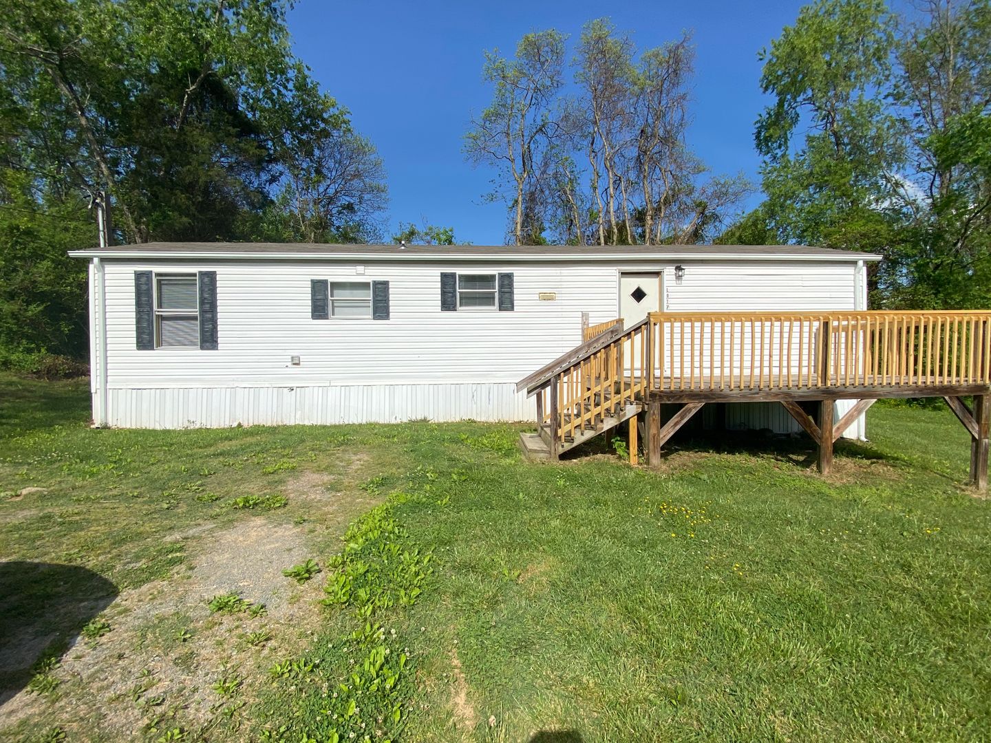 Church Hill Apartment: 221 Country Lane