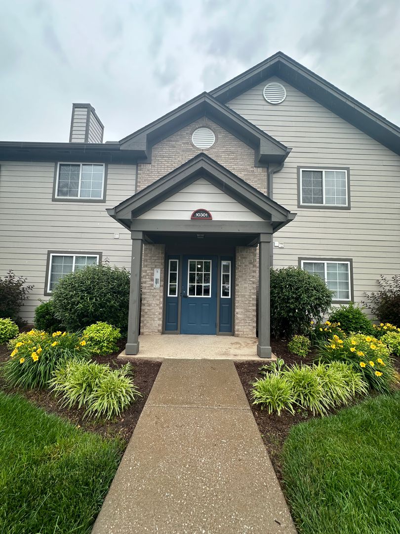 Louisville Condo: 10301 Trotters Pointe Dr #201