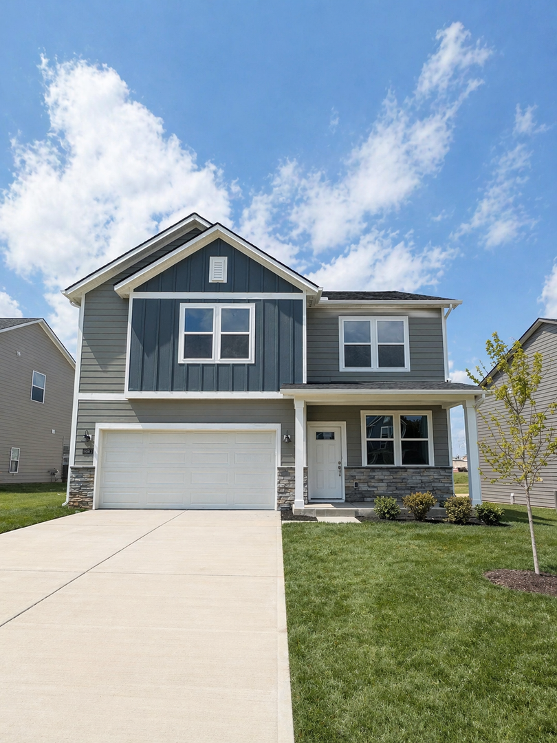 Louisville House: 16913 Aiken Ridge Circle