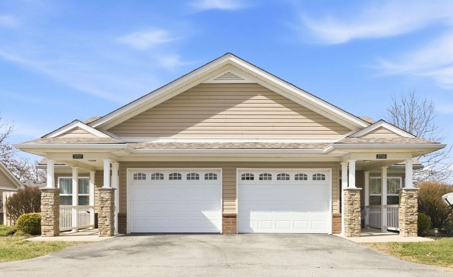 Louisville House: 3707 Tuscany Village Dr