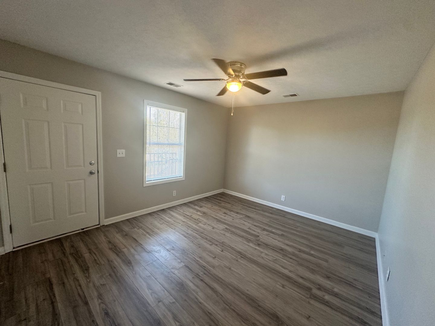 Louisville Apartment: 10012 Michaele Ln