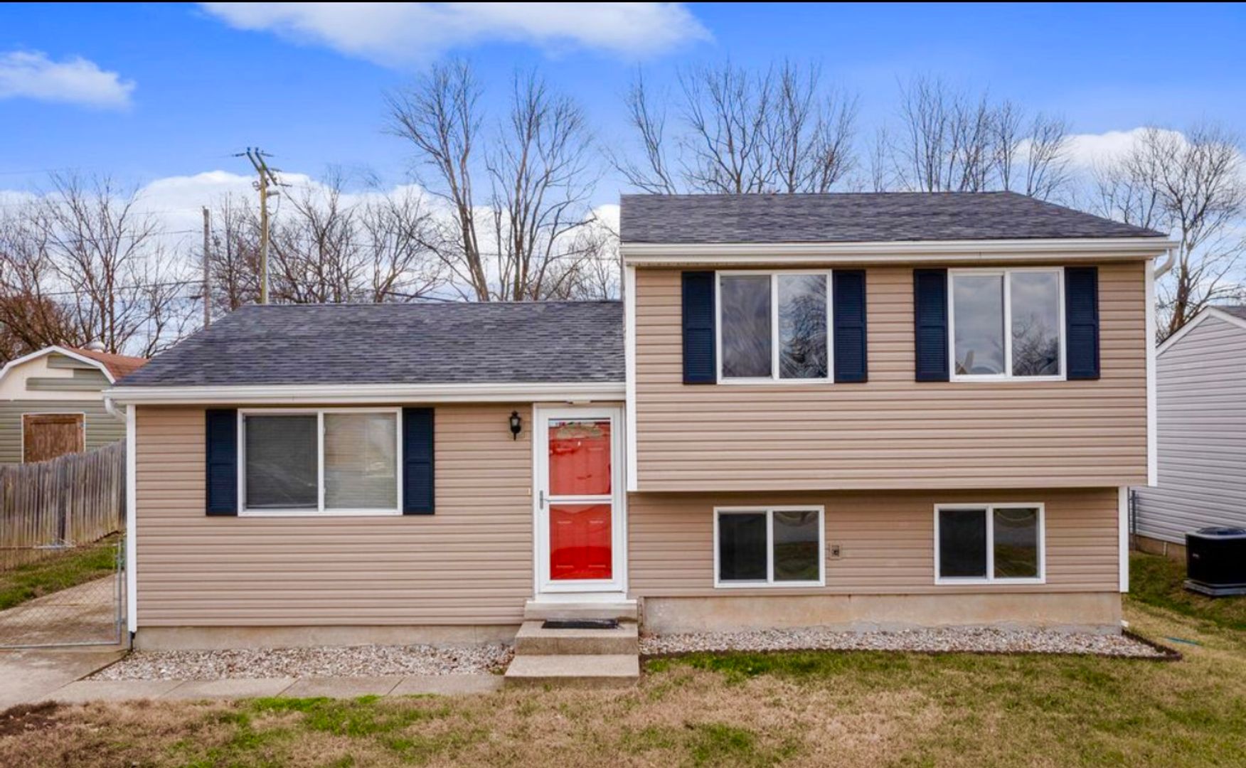 Louisville House: 5402 Hasbrook Dr