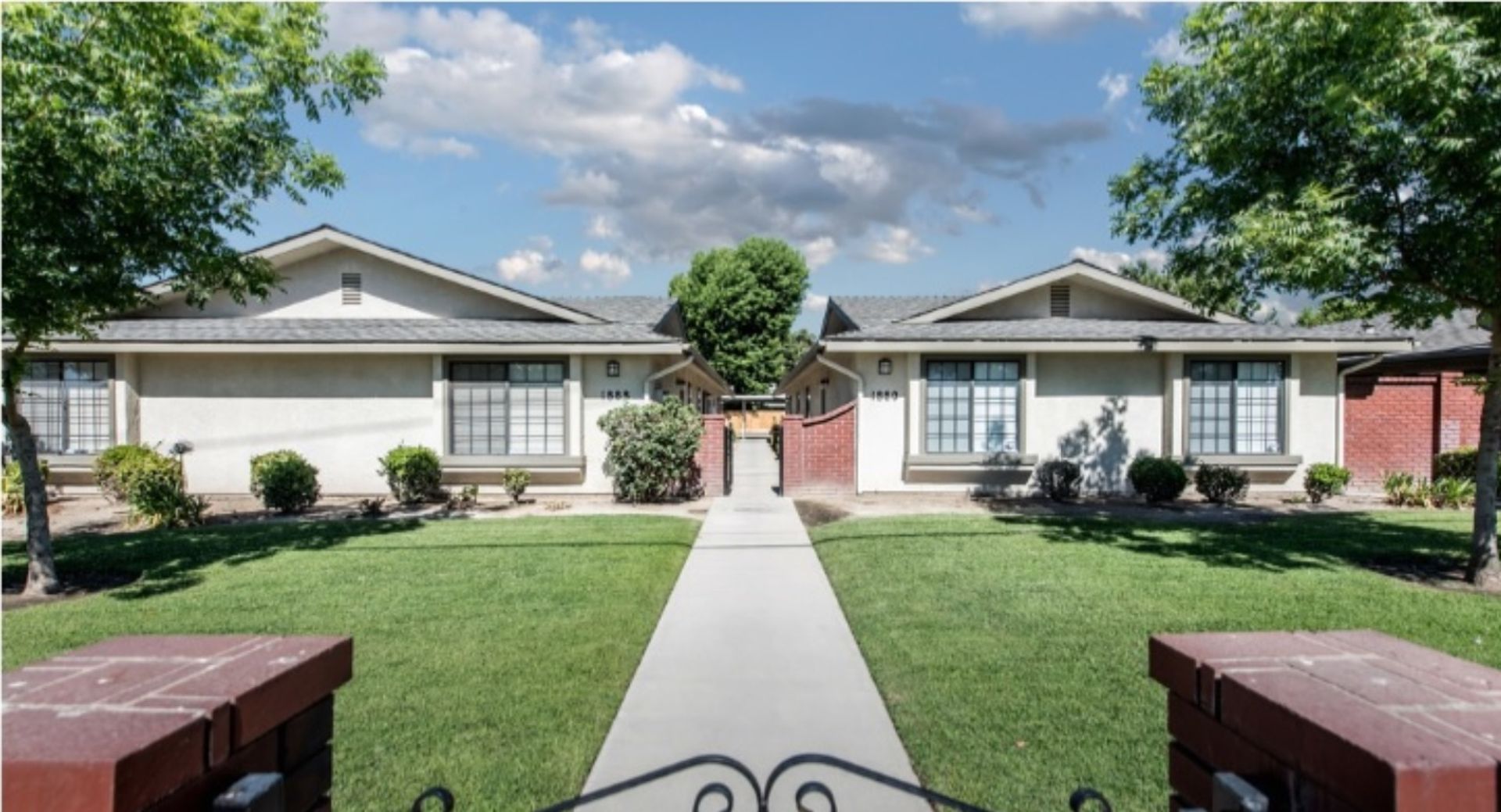 REEDLEY Apartment: 1768-1776, 1786-1792, 1810-1816 N REED AVE