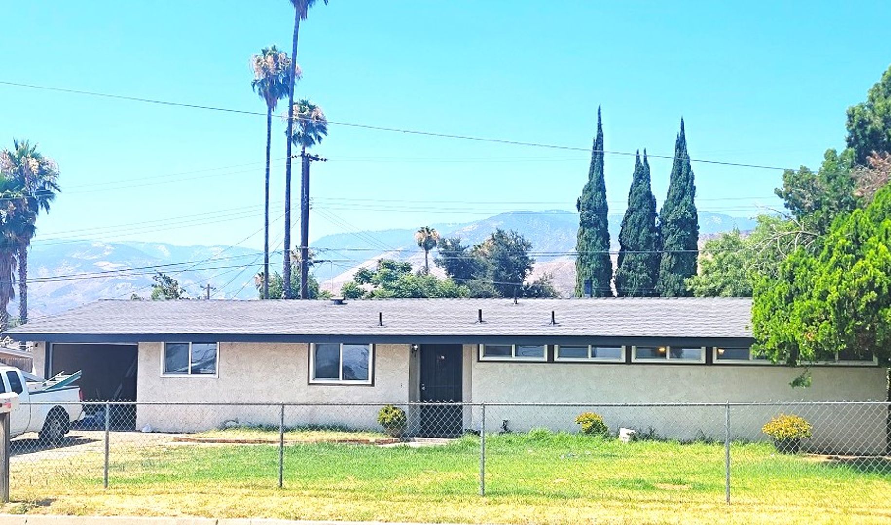 San Bernardino House: 25398 Eureka St