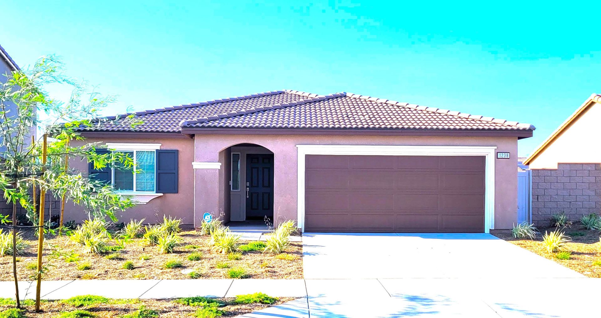 Hemet House: 1238 Allegiance Aevenue