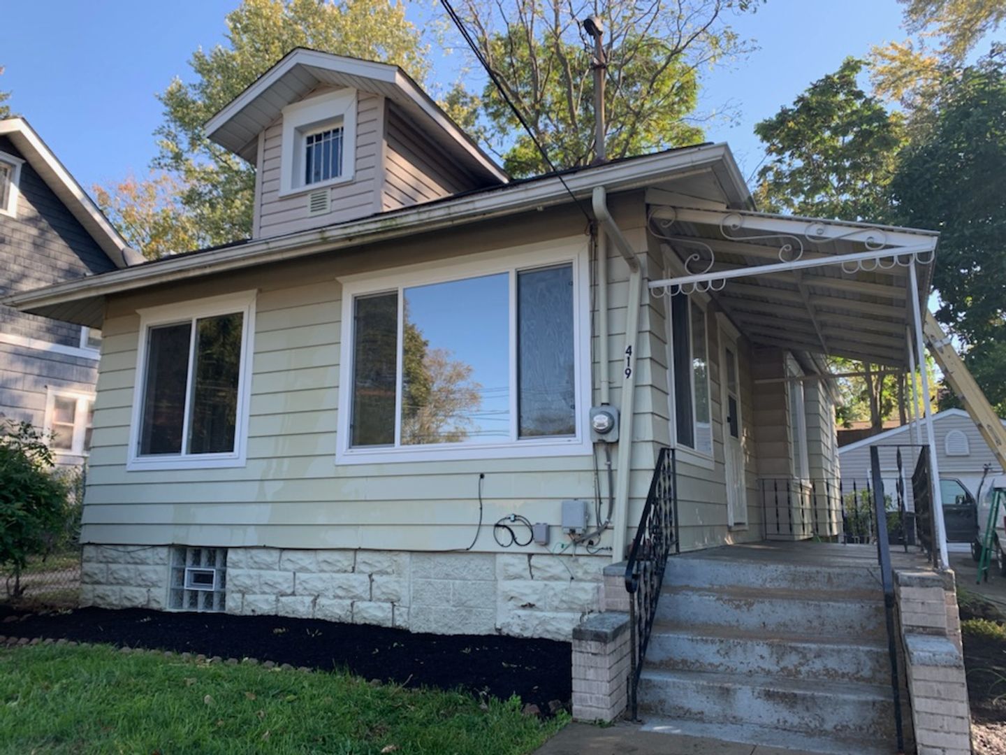 Akron House: 419 Sieber Ave
