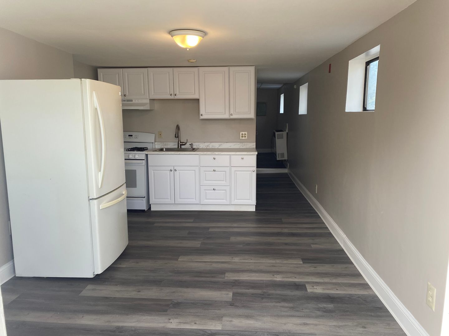 Lowell Apartment: 99-105 Mammoth Rd