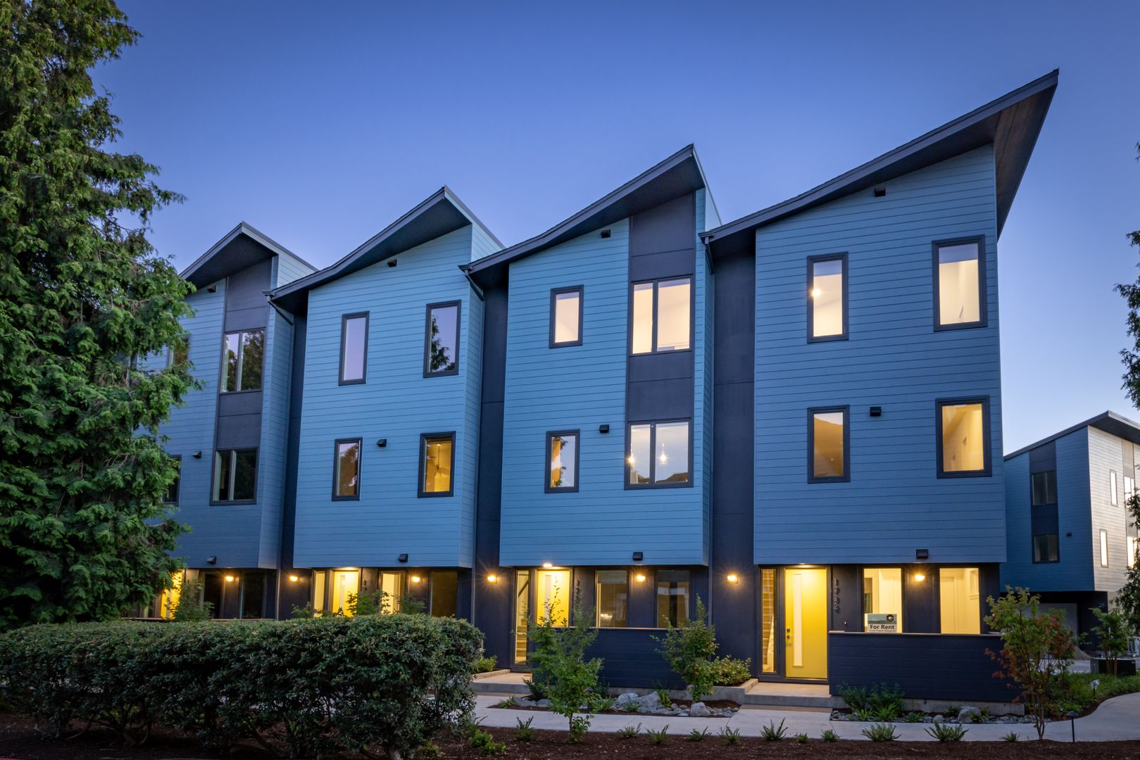 Vancouver Townhome: 1740 SE Columbia River Dr.