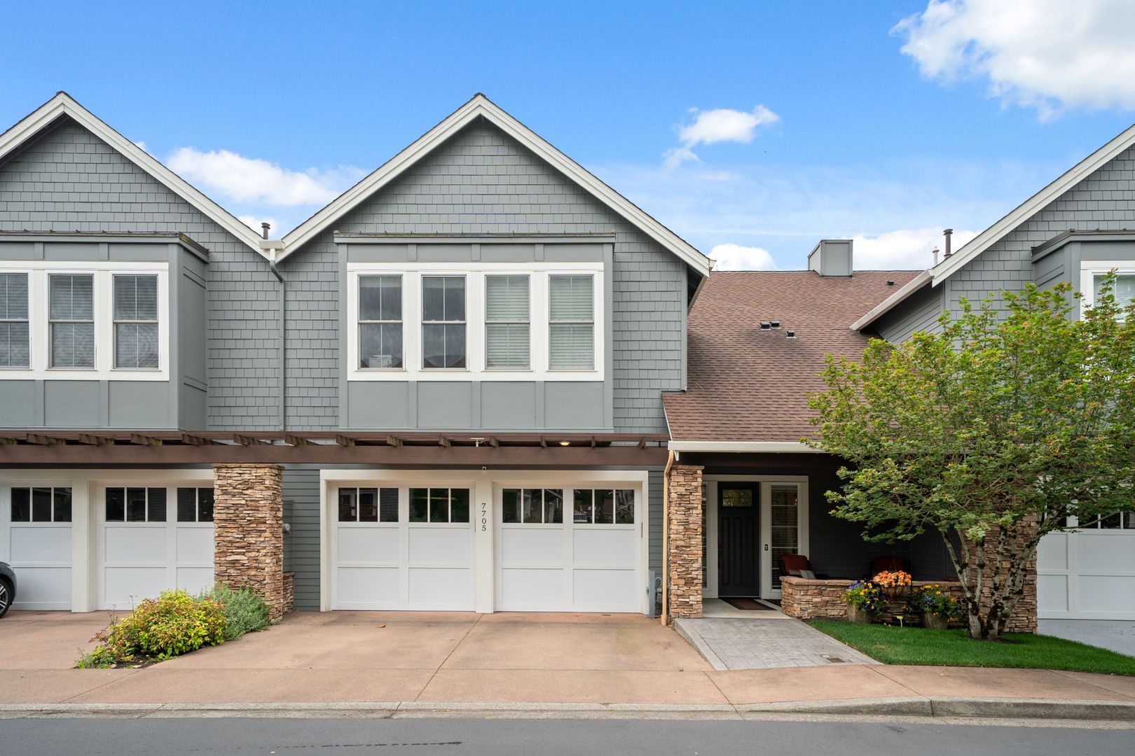 Camas Townhome: 7705 NW Quinault St