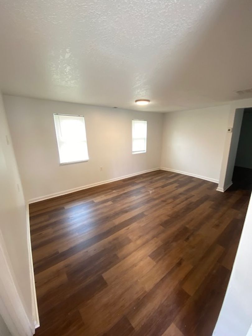 Kansas City House: 5132 Rinker