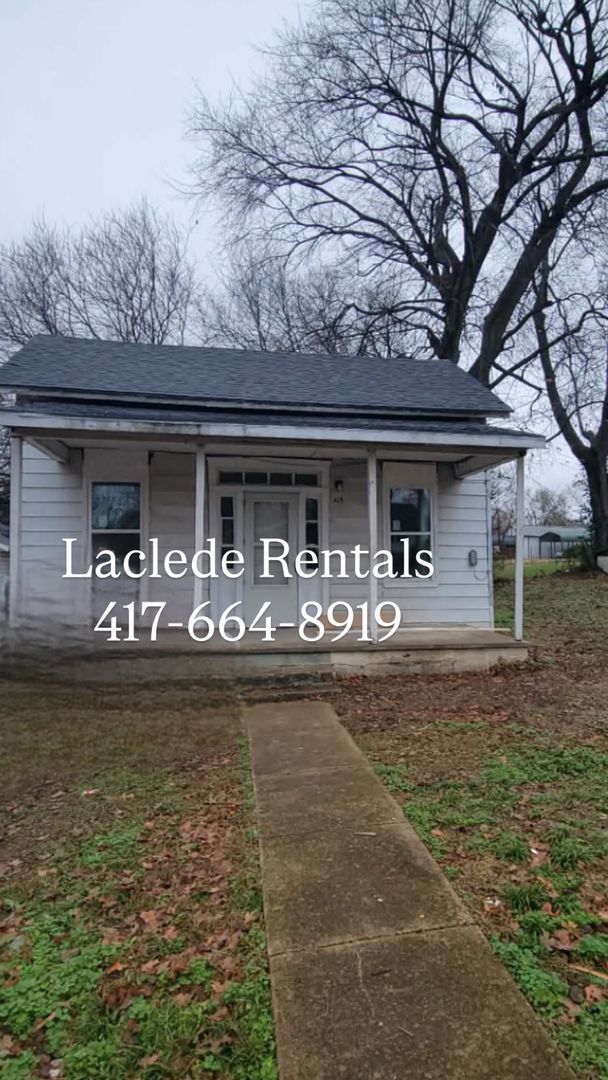 Buffalo House: 415 W Madison