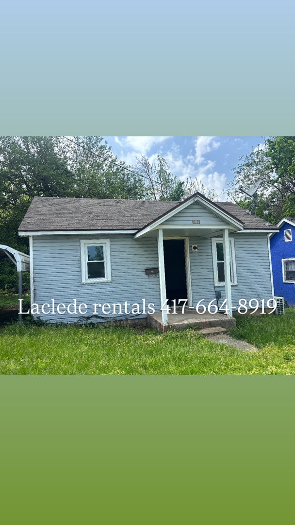 Lebanon House: 381 Hilton