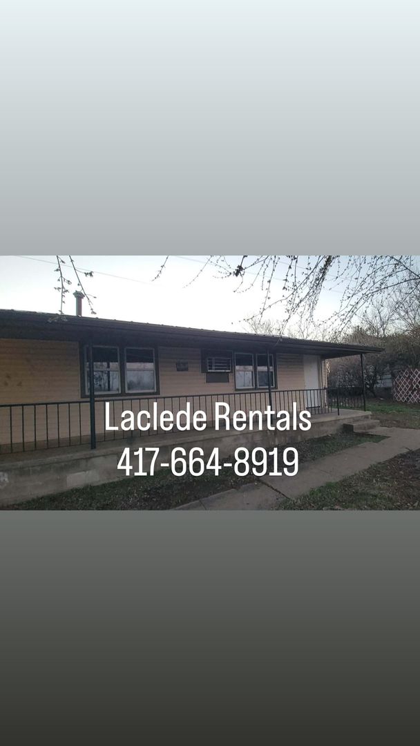 Lebanon House: 1308 East Route 66