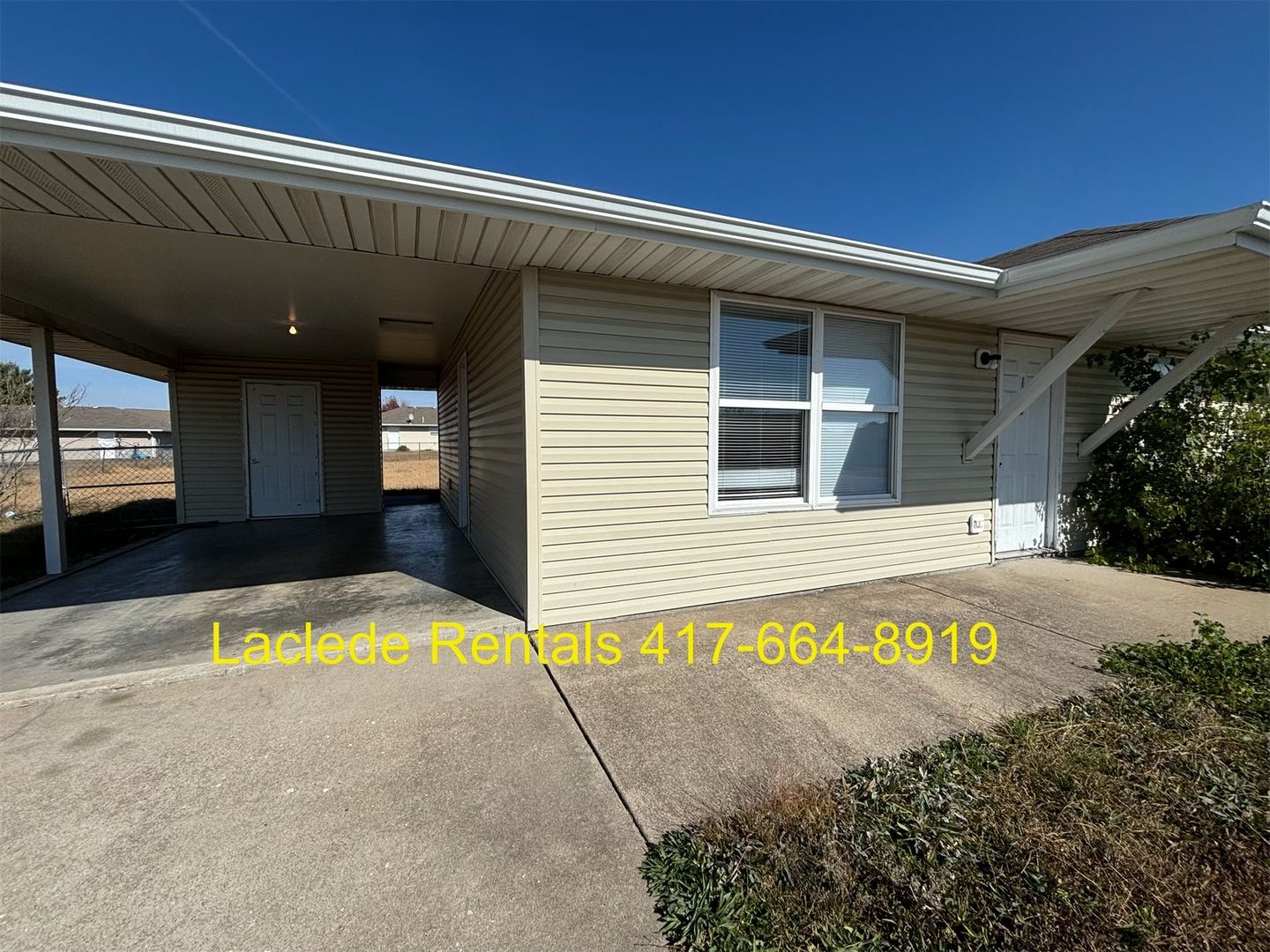 LEBANON House: 1201 LAKE DRIVE