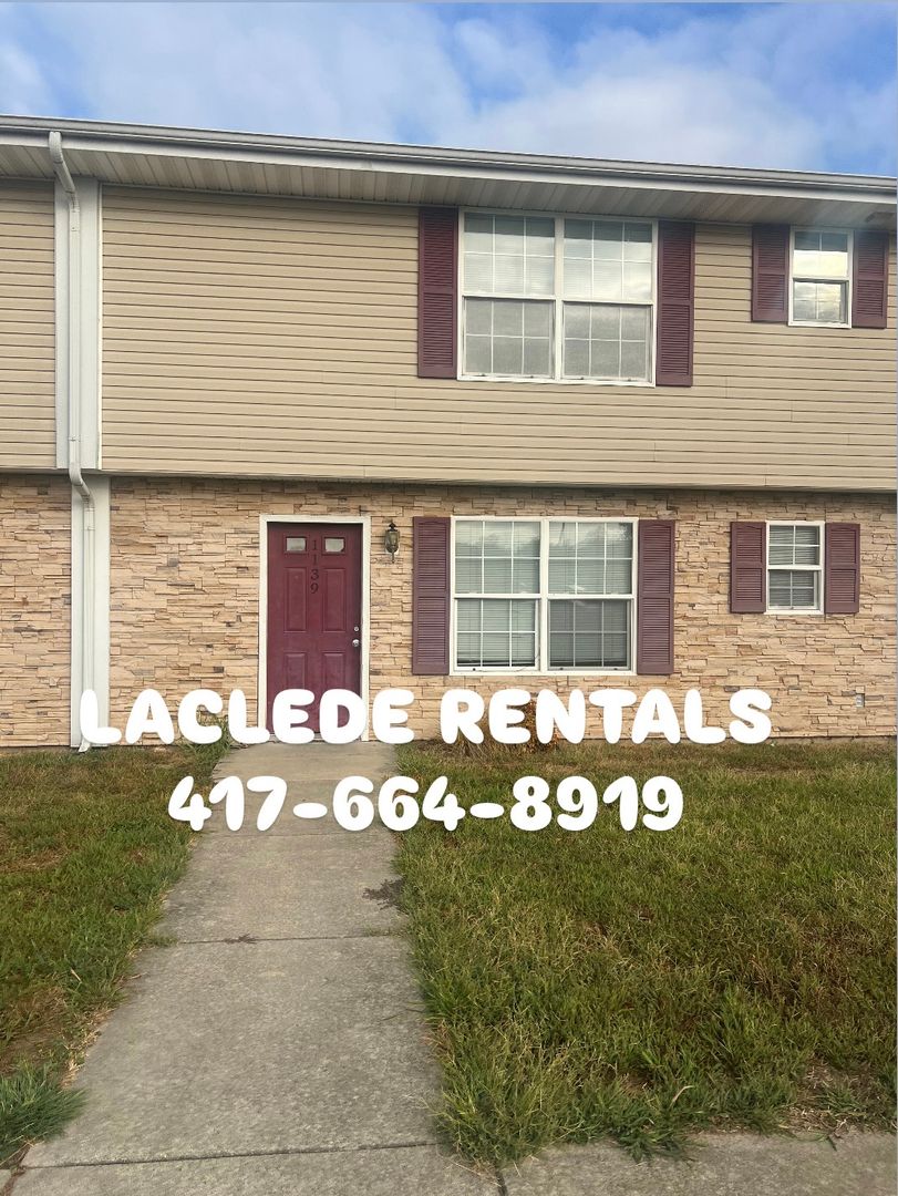 Lebanon House: 1139 Glenridge