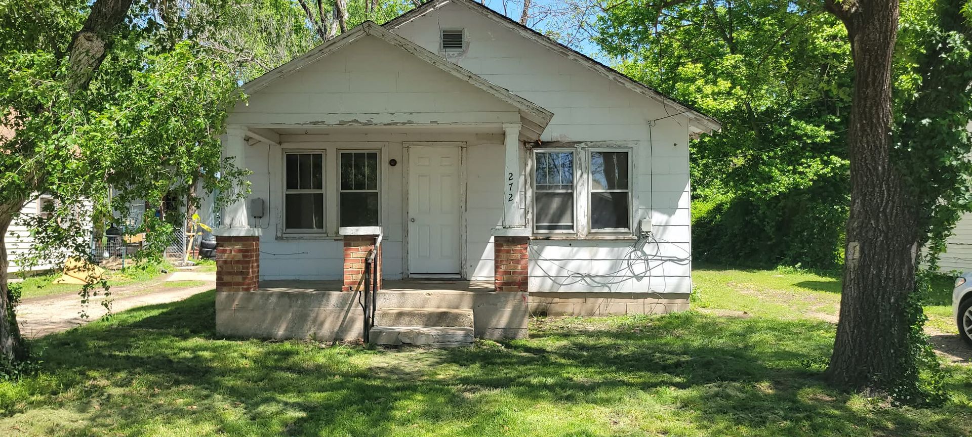 Lebanon House: 272 Corneilson